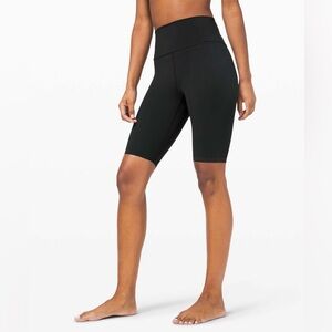 NWT Lululemon Train to Beach High-Rise Short 10"